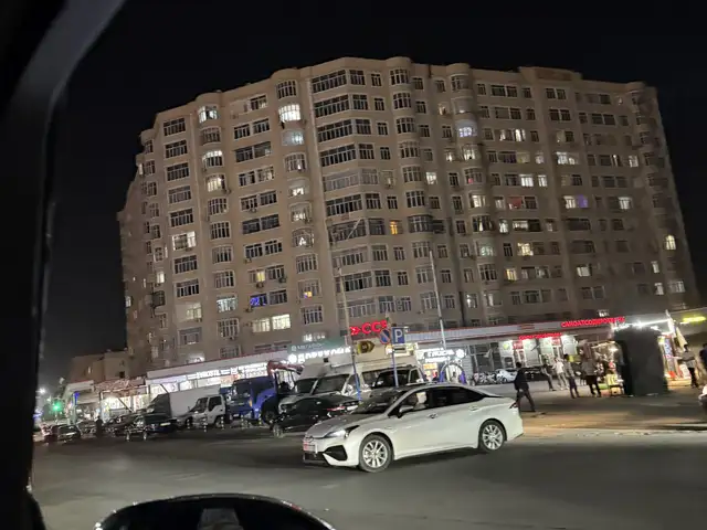 3-комн. квартира, 5 этаж, 89 м², Карасинка, Ёкут 2000, Вахдат