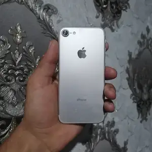 Apple iPhone 7, 32 gb, Пенджикент