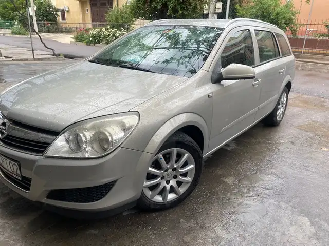 Opel Astra H