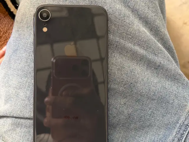 Apple iPhone Xr, 128 gb, Хуҷанд