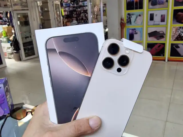 Apple iPhone 16 Pro, 128 gb, Desert Titanium, Душанбе