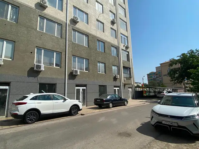 Помещение под магазин / салон, 105м², 34мкр, Хуҷанд