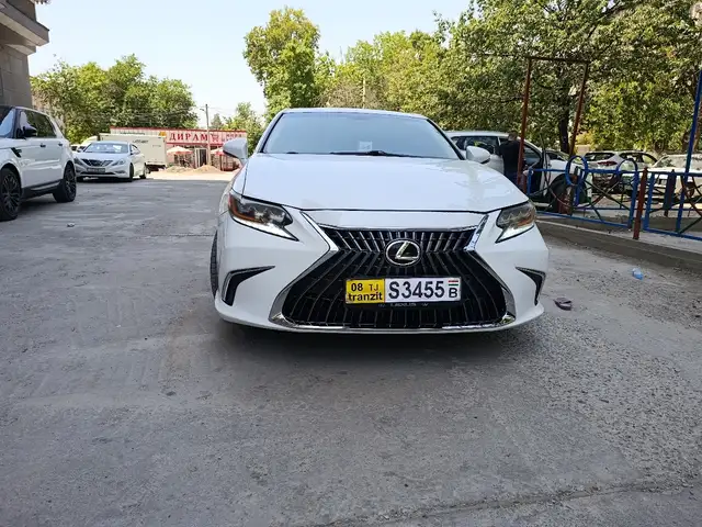 Lexus ES series