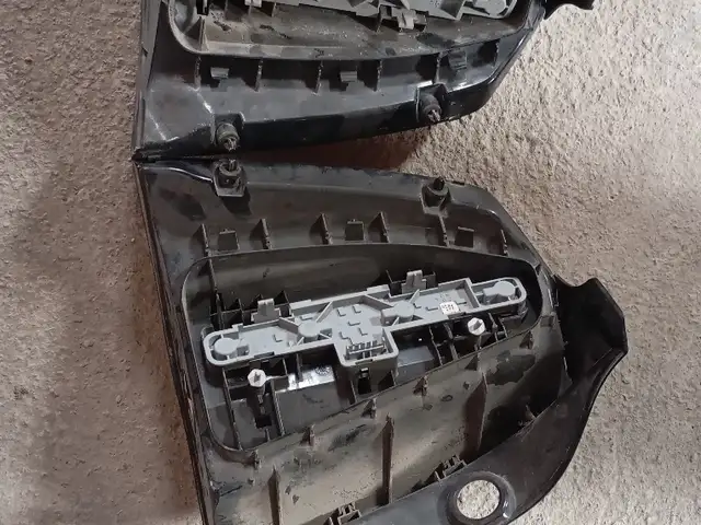 Задние фары от Opel Zafira B, Хуҷанд