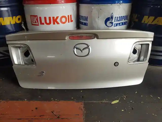 Дверь багажника от Mazda, Худжанд