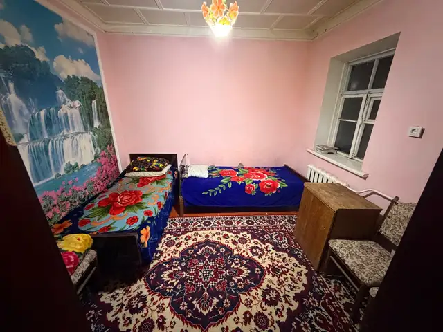 Комната в 2-комн. квартире, 1 этаж, кучаи Озоди Занон 11, Турсунзода