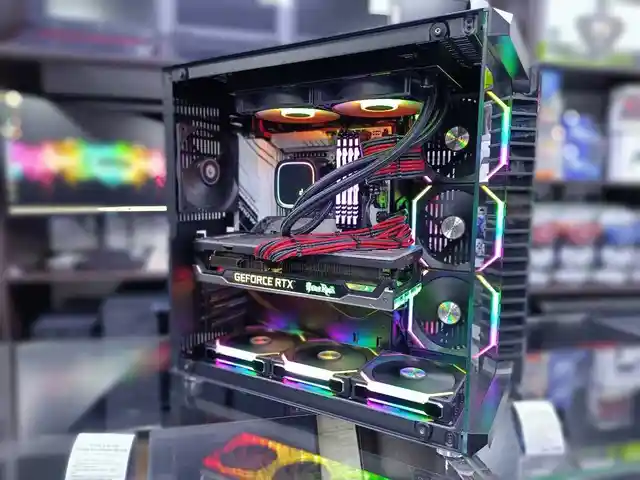Игровой персональный компьютер Core i7-14700KF / RTX 5060 8GB / 32GB / 512GB, Душанбе