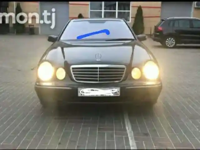 Лобовое стекло фиолетовое на Mercedes-Benz W210, Душанбе