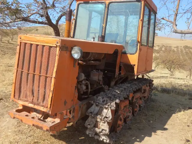 Трактор Т.75, Душанбе