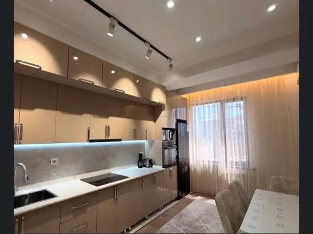 3-комн. квартира, 13 этаж, 86м², 92мкр, Душанбе