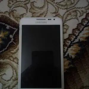Samsung Galaxy Note 2, Исфара