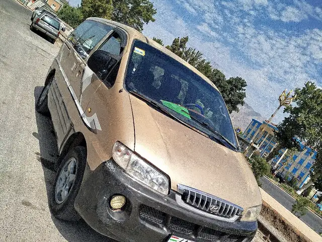 Микроавтобус Hyundai starex, 2000, Худжанд