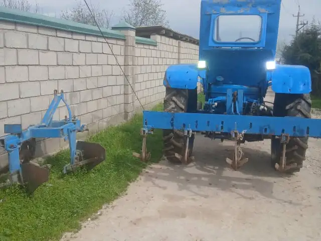 Трактор 28, Ёвон