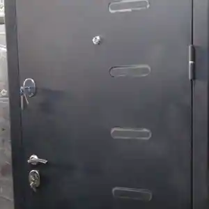 Дверь, Душанбе