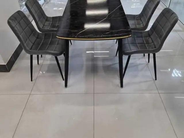 Стол и стулья, Душанбе