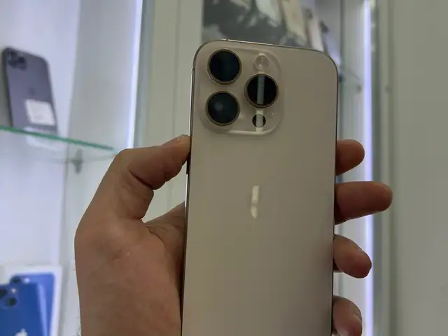Apple iPhone 16 Pro, 128 gb, Desert Titanium, Душанбе