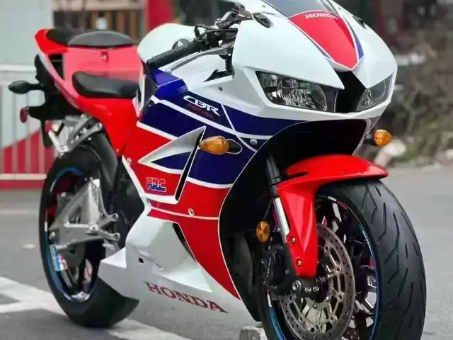 Мотоцикл Honda CBR 600, Душанбе