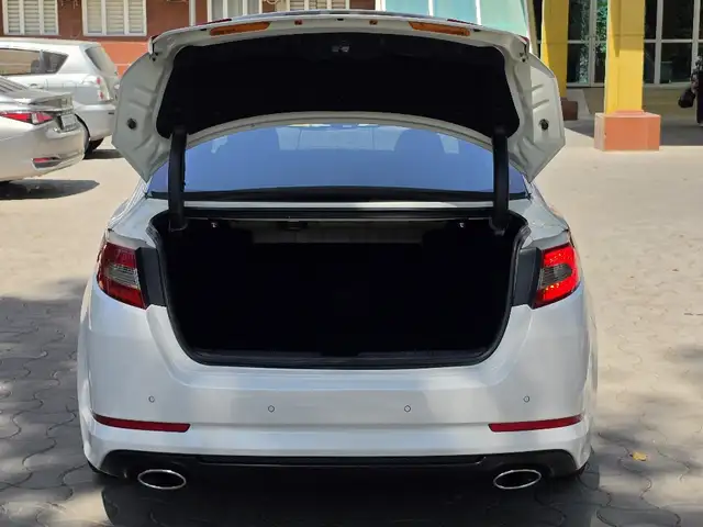 Kia K5, 2010, Турсунзода - 8