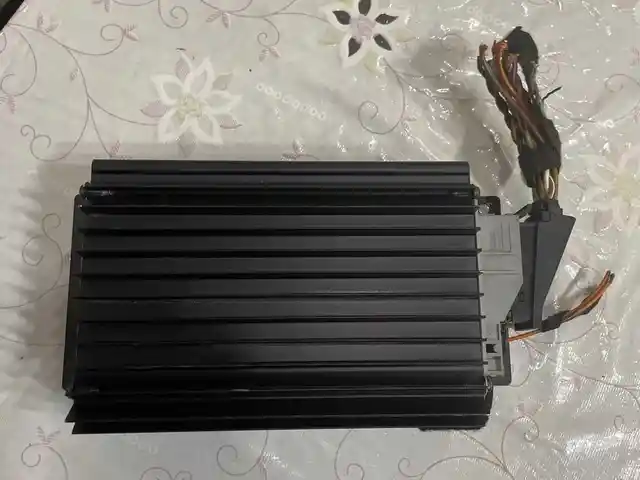 Усилитель звука Mercedes, Худжанд
