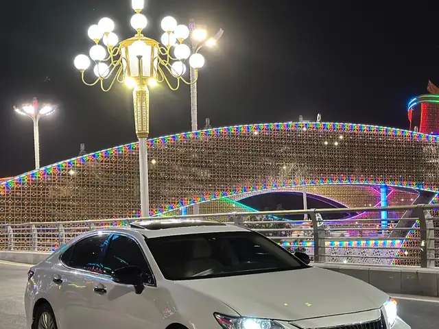 Lexus ES series