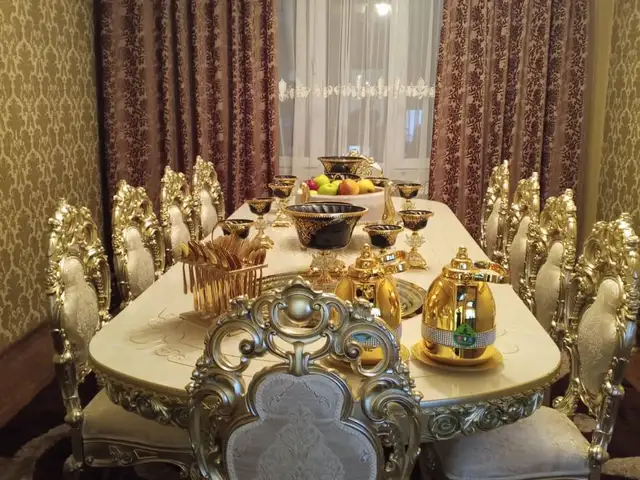 Стол и стулья, Душанбе