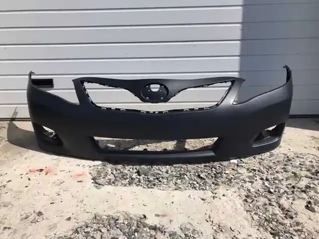 Передний бампер на Toyota Camry 45, Душанбе