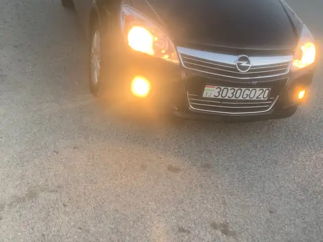 Opel Astra H