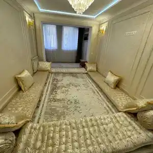 Курпача бо болишт, Душанбе