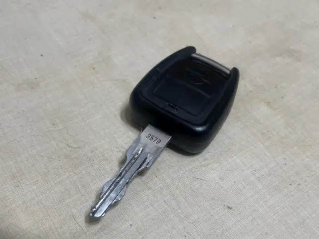 Kлюч от Opel Zafira, Хуҷанд
