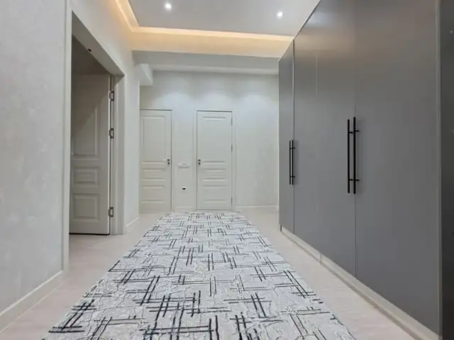 2-комн. квартира, Цокольный этаж, 82 м², 18мкр, Хуҷанд