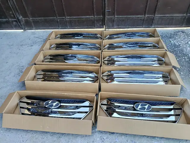Решетка радиатора элеганс Hyundai Santafe 2014-15, Худжанд