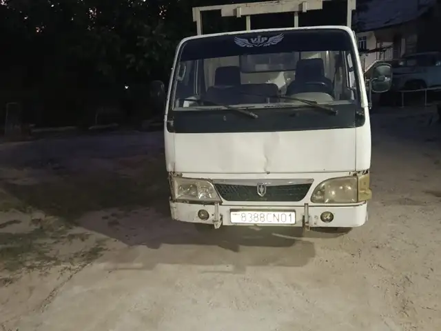 Бортовой автомобиль JBC, 2002, Душанбе
