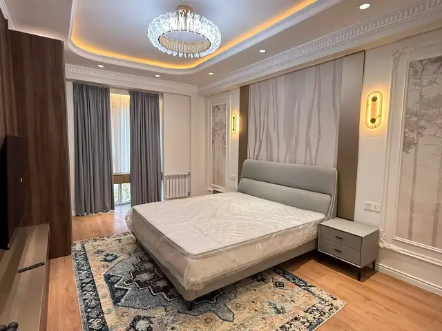 4-комн. квартира, 15 этаж, 212 м², скорый , Душанбе