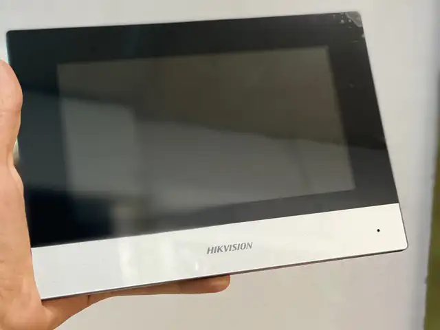 Монитор от домофона Hikvision, Душанбе
