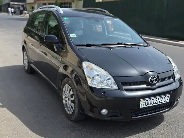 Toyota Avensis Verso