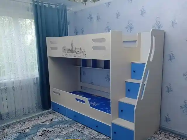 Двухъярусная кровать, Душанбе