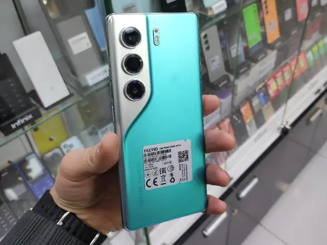 Tecno Camon 40 Pro 5G 8/256gb, Душанбе