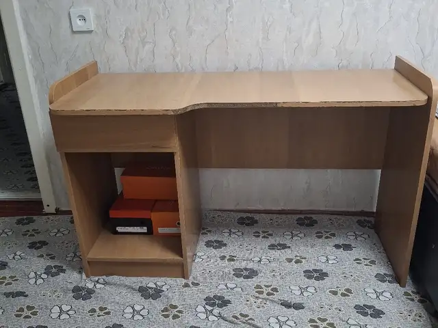 Стол, Худжанд