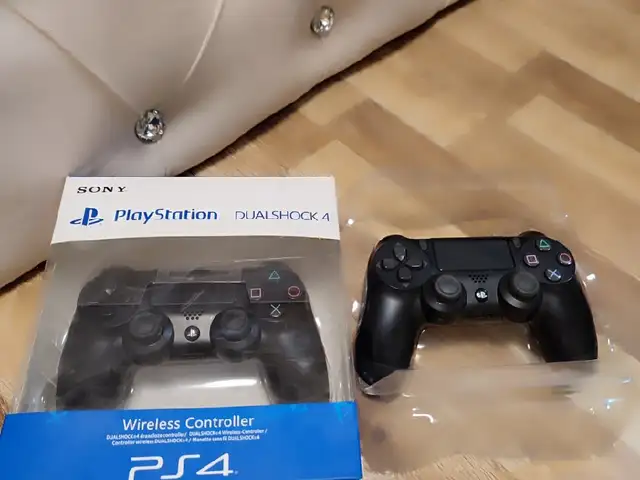 Джойстики Sony PlayStation 4 DualShock Black Edition, Душанбе