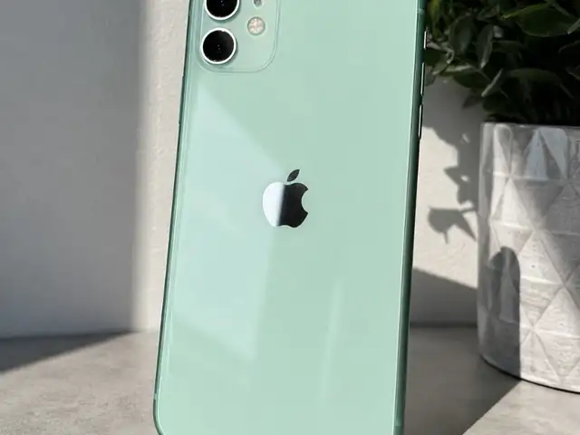 Apple iPhone 11, 64 gb, Product Red, Душанбе