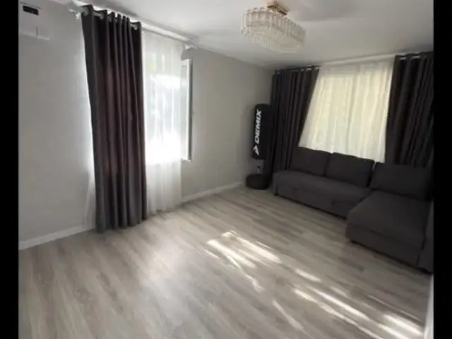 2-комн. квартира, 2 этаж, 54м², Шохмансур, Душанбе
