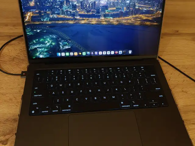 Ноутбук Macbook Pro M3 18/512, Худжанд