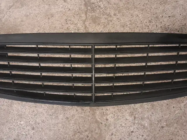 Решётка радиатора Mercedes benz W211, Хуҷанд