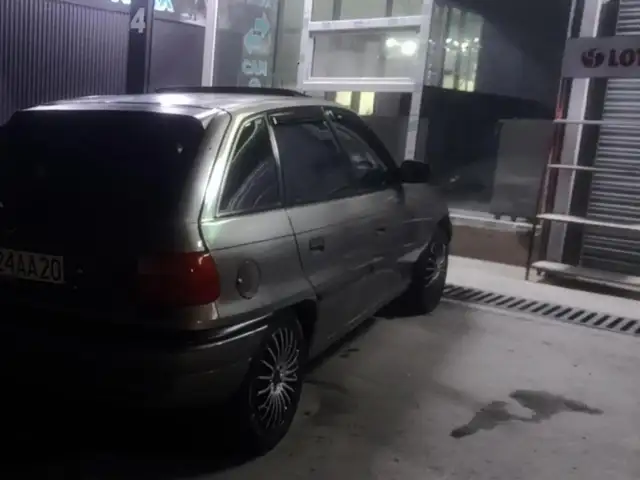 Opel Astra F