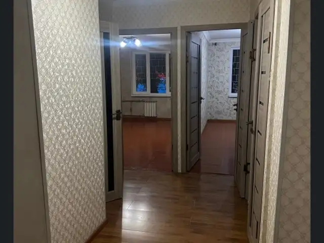 2-комн. квартира, Цокольный этаж, 52м², 103 мрк, Душанбе