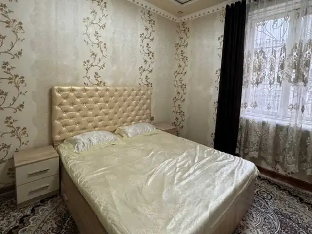 3-комн. квартира, 2 этаж, 60м², Универмаг, Худжанд