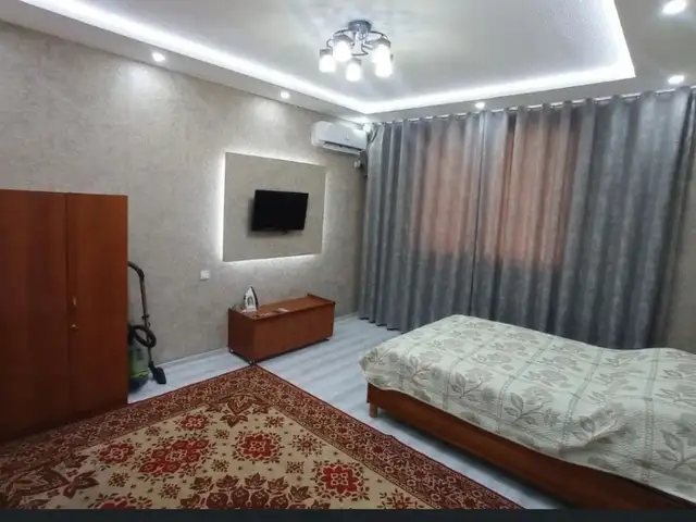 1-комн. квартира, Цокольный этаж, 50 м², 19 мкр, Хуҷанд