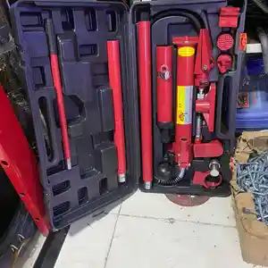 Домкрат жестянщика, Душанбе