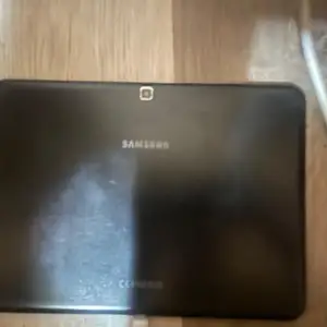 Планшет Samsung Galaxy Tab 4, Душанбе