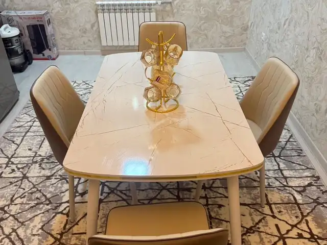 Стол и стулья, Душанбе